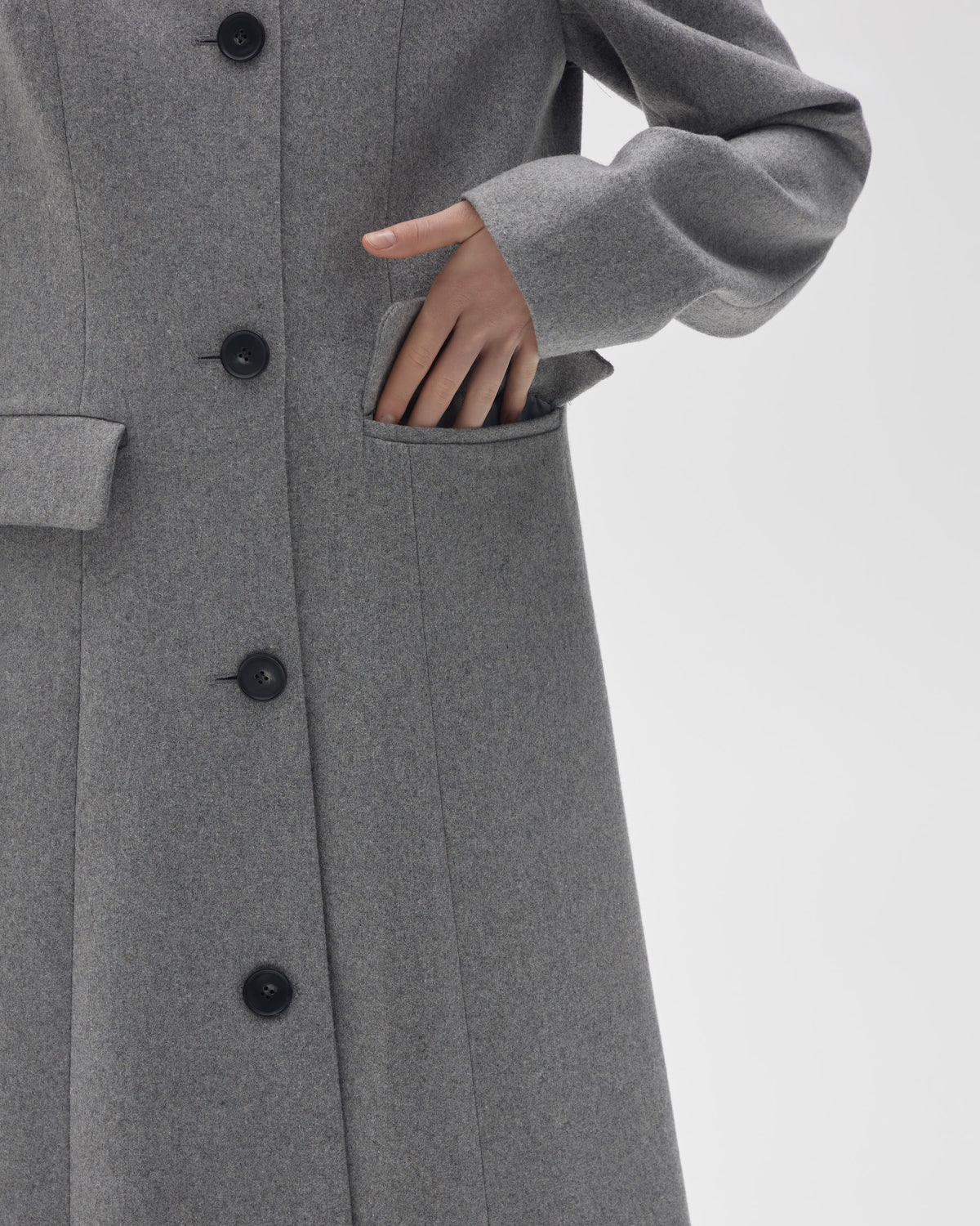 TAILORED WOOL COAT