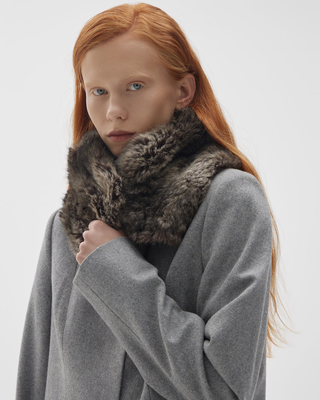 FAUX FUR COLLAR